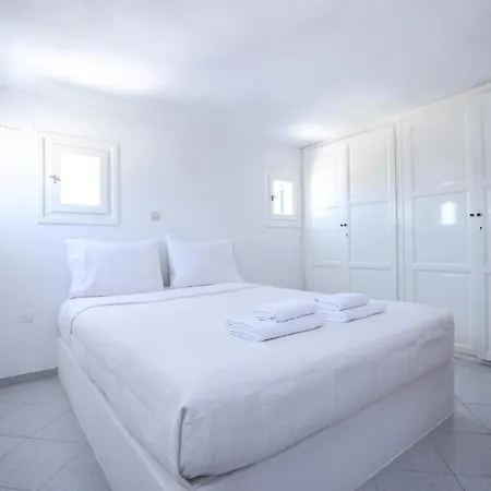 Villa Mykonos In White